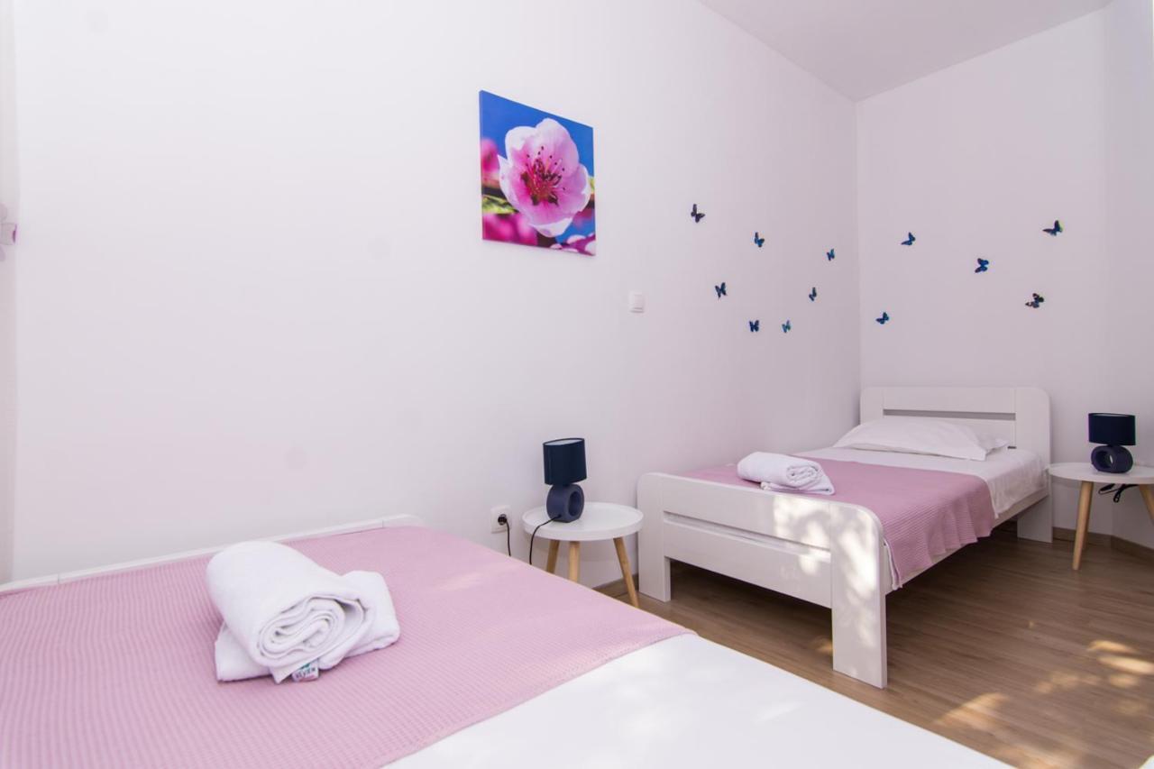 Apartman Sun Solin Leilighet Eksteriør bilde